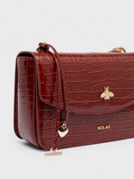 Nolah Lyra Red